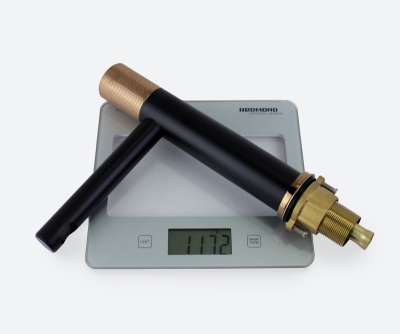 Смеситель низкий AVANTGARDE черный/ розовое золото (2010MH)