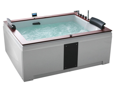 Акриловая ванна Gemy (G9052 II K R)