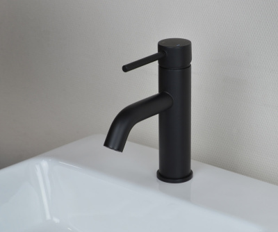 Смеситель на раковину SCANDI черный матовый (1451B)