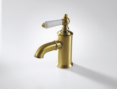 Смеситель для умывальника Bravat Art (F175109U) Смеситель для умывальника Bravat Art (F175109U)