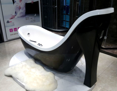 Акриловая ванна Gemy (RF1253BG)