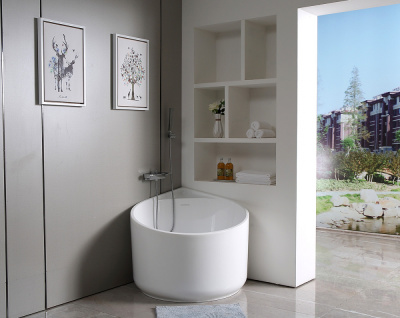 Акриловая ванна ABBER (AB9305)