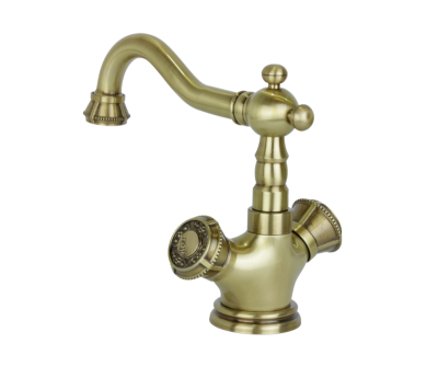 Смеситель на раковину ROYAL (10218)