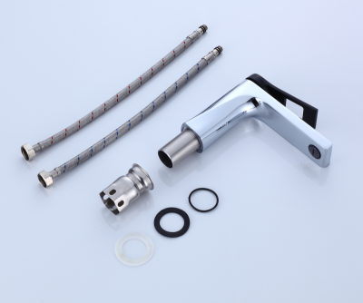 Смеситель на раковину ELEMENT хром/черный (EL02CB)