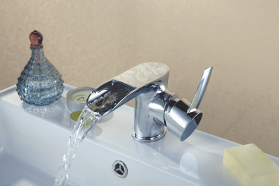 Смеситель Lemark Atlantiss для раковины (LM3246C)