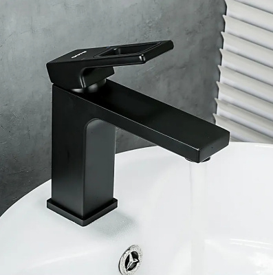 Gappo смеситель для раковины чёрный (G1017-6)