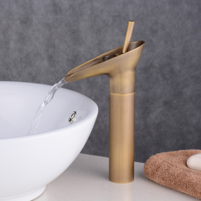 Смеситель бронзовый каскадный (10101)