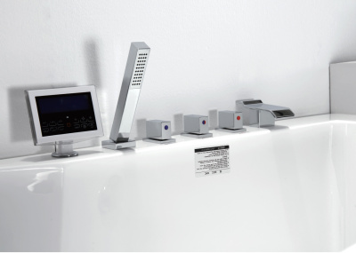 Акриловая ванна Gemy (G9066 II O R)