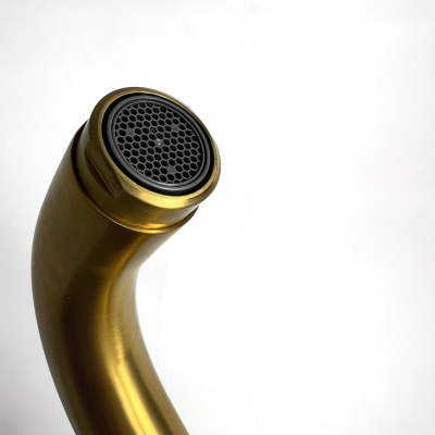 Излив PAINI Cox, брашированное золото PVD (PJ) (78PJ430)