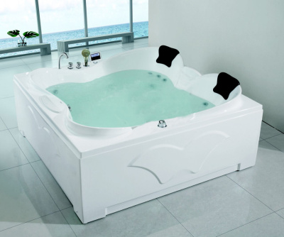 Акриловая ванна Gemy (G9089 O R) Акриловая ванна Gemy (G9089 O R)